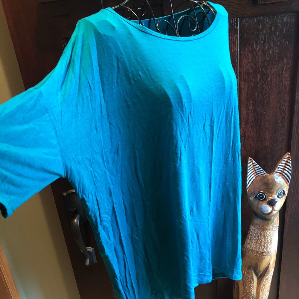 LuLaRoe Irma size M in teal